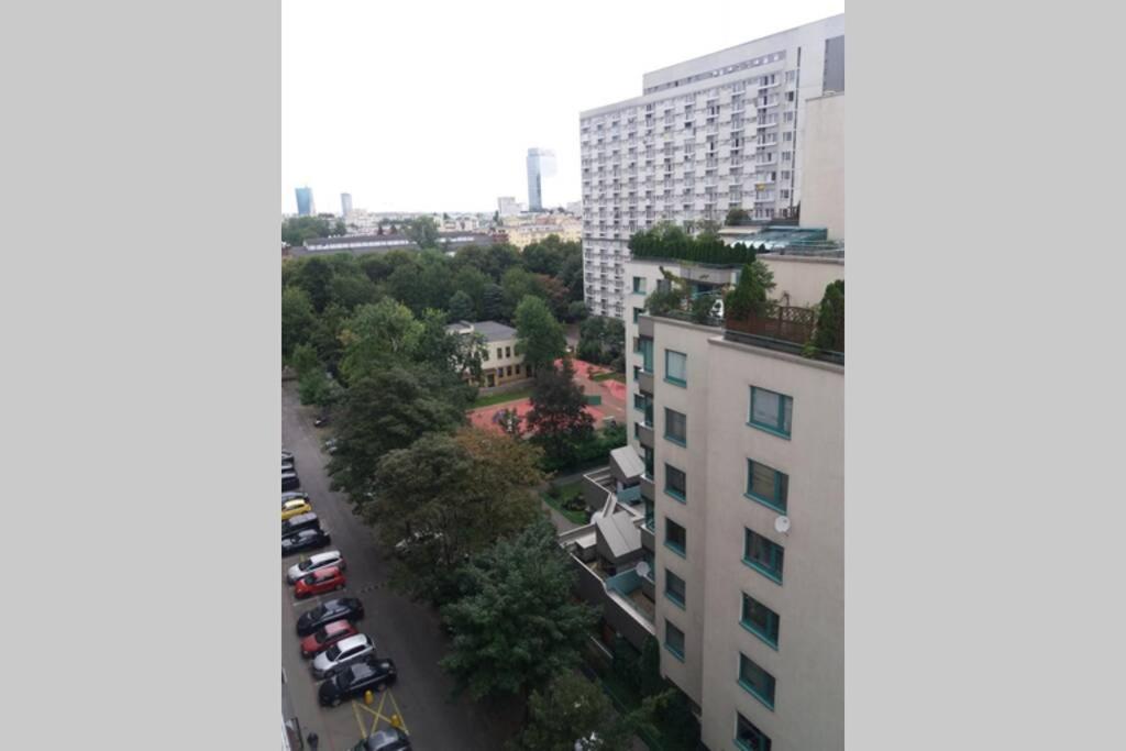 W Samym Centrum Na Grzybowskiej 华沙 外观 照片